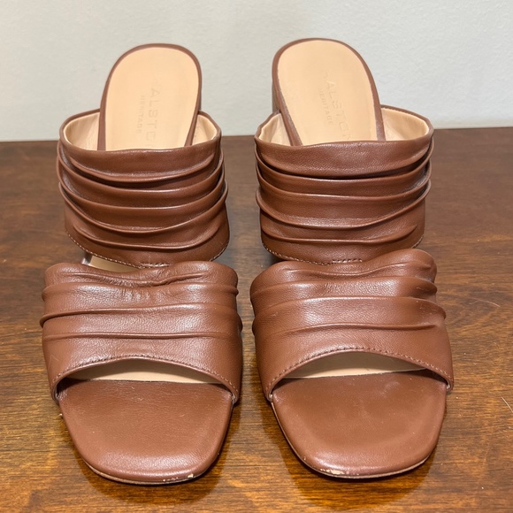 Halston Heritage Kiera brown leather pleated sandals size 8 - Picture 5 of 15